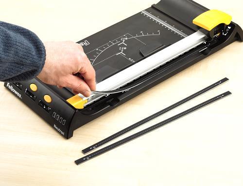 Trimmers & Guillotines